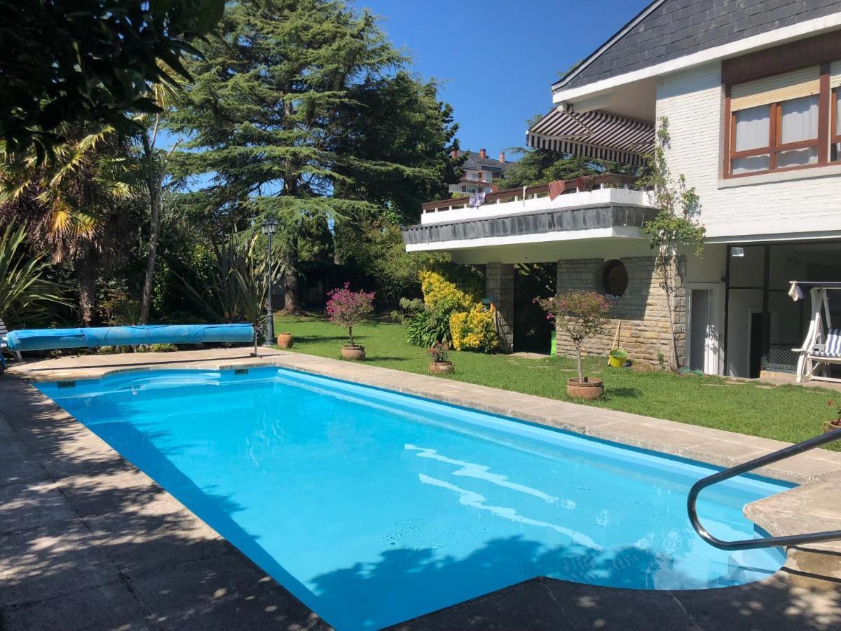 Chalet Al Lado De La Playa Con Piscina Privada, Jardin Y Barbacoa, Fronton, 6 Habitaciones Laredo Zewnętrze zdjęcie