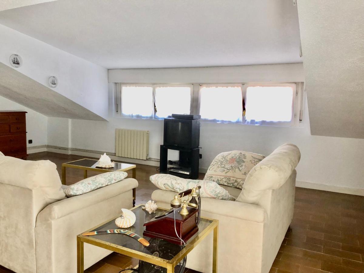Chalet Al Lado De La Playa Con Piscina Privada, Jardin Y Barbacoa, Fronton, 6 Habitaciones Laredo Zewnętrze zdjęcie