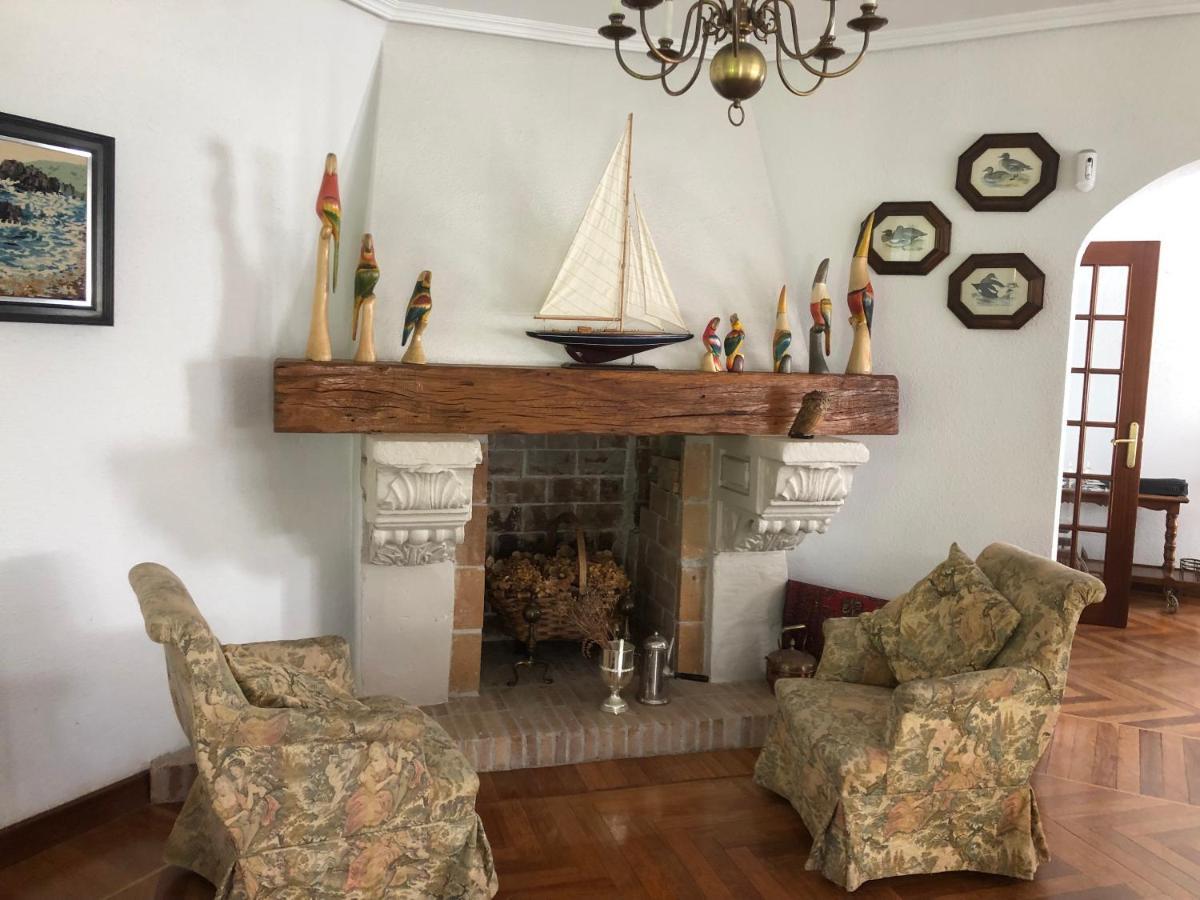 Chalet Al Lado De La Playa Con Piscina Privada, Jardin Y Barbacoa, Fronton, 6 Habitaciones Laredo Zewnętrze zdjęcie